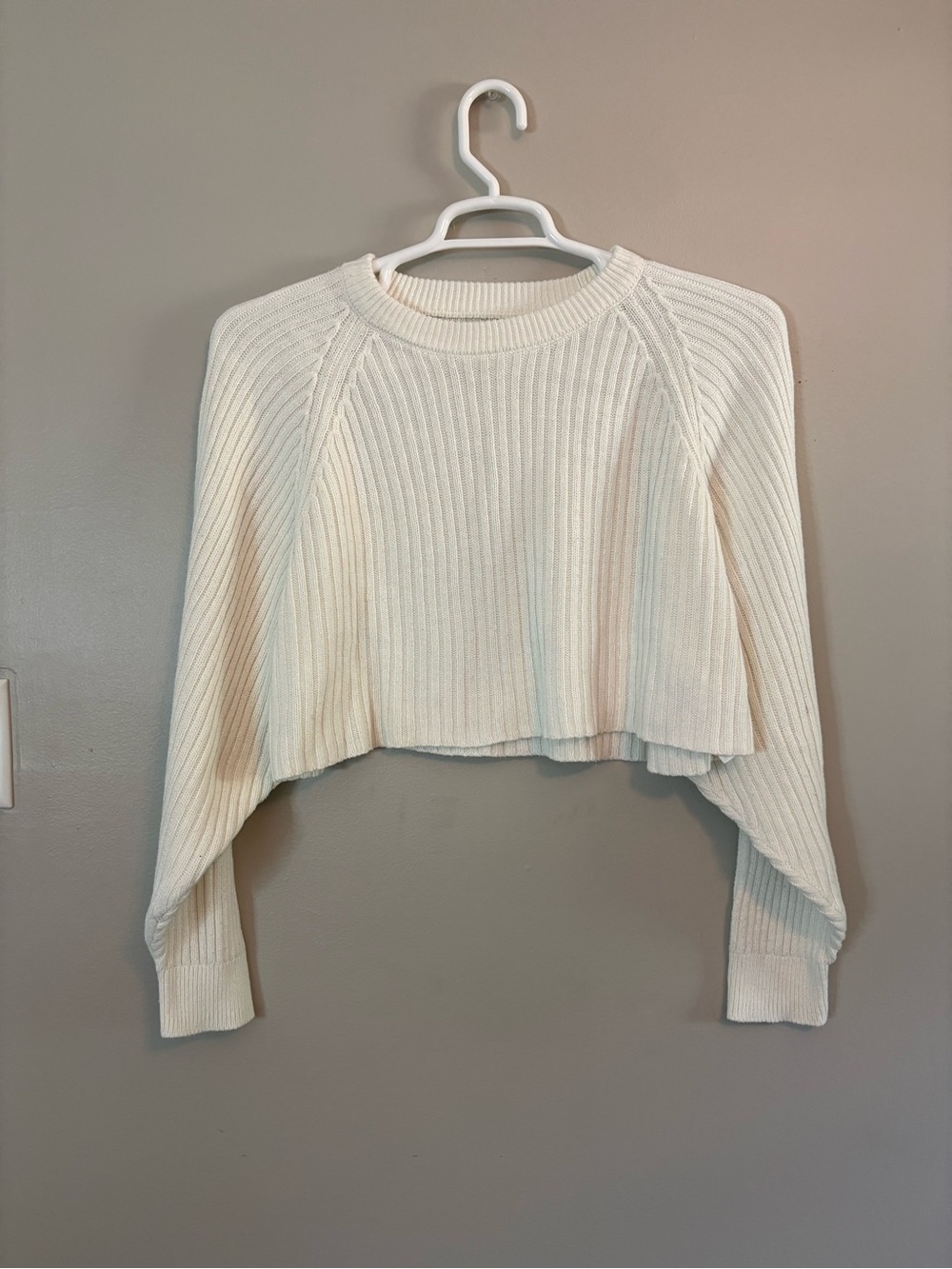 Aeropostale Cream Ribbed Cropped Crewneck Sweater